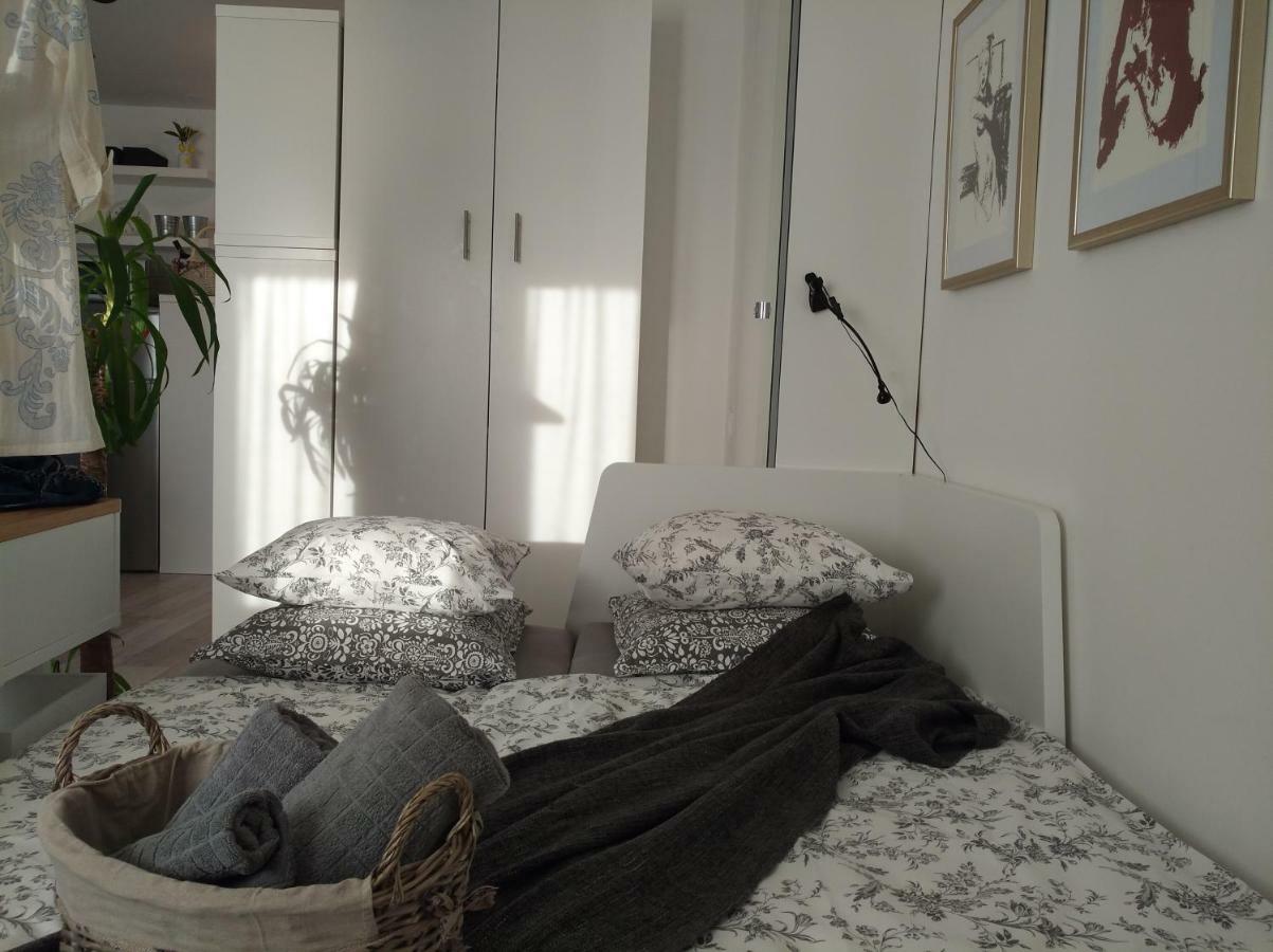New Studio Apartment Sun With Free Parking Záhřeb Exteriér fotografie